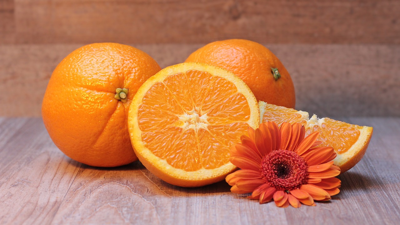 Valentia, Orange and citrus, like orange coffee cake